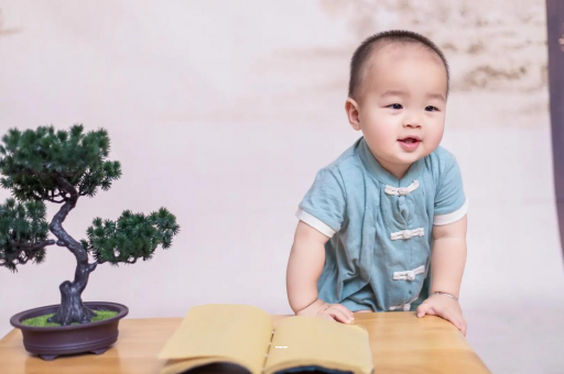 诸暨宝宝爱吐奶是什么原因